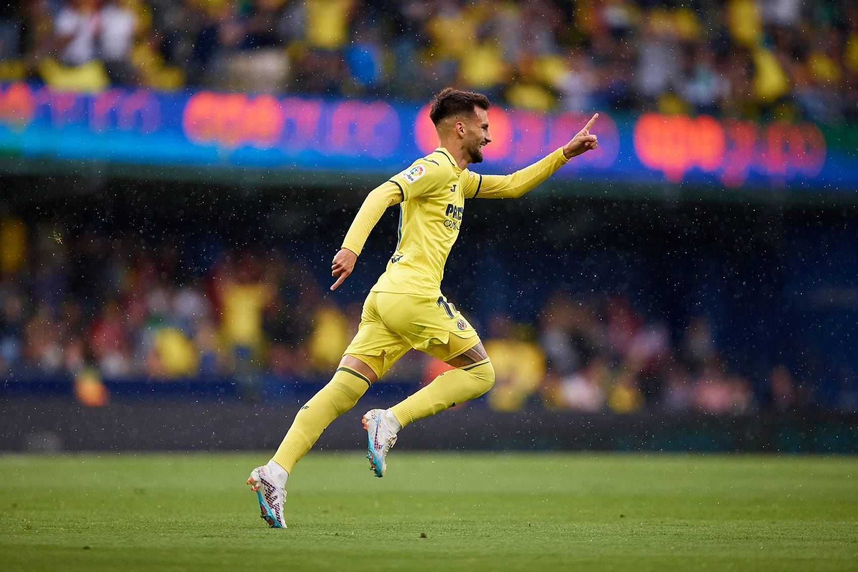 比利亚雷亚尔发布备战花絮，加时末段迎来里程碑，欧超杯任务艰巨，赛季目标并未改变的简单介绍-开云app官网